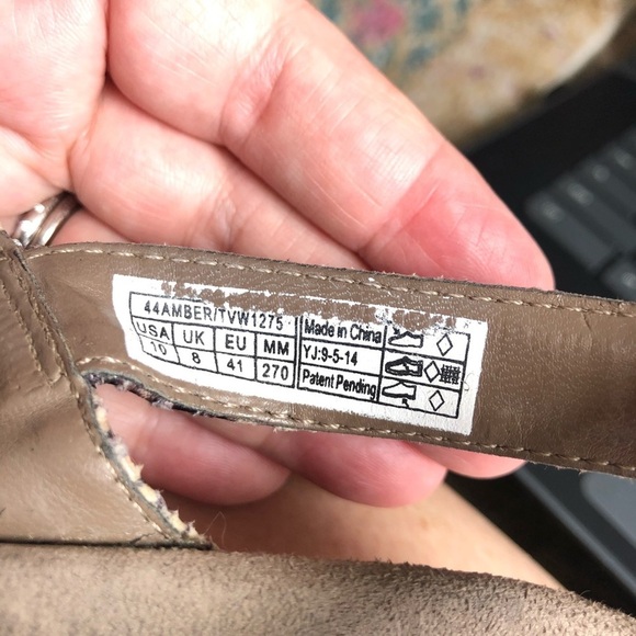 Vionic Amber Sandals Sz 10 M Natural Snake Velcro - Picture 5 of 16